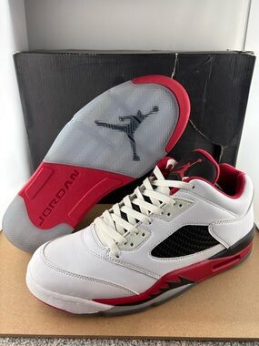 Nike Air Jordan 5 Retro 2016 Low Fire Red, Size 11 819171-101